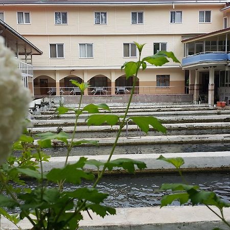 Alanlar Alabalik Ve Otel Ağlasun Exteriér fotografie