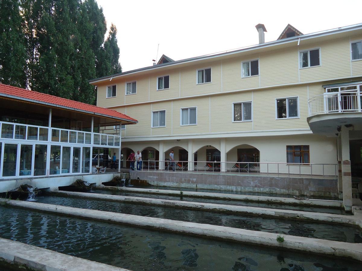 Alanlar Alabalik Ve Otel Ağlasun Exteriér fotografie