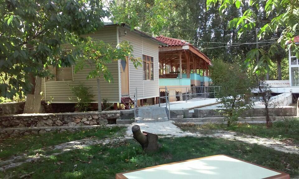 Alanlar Alabalik Ve Otel Ağlasun Exteriér fotografie