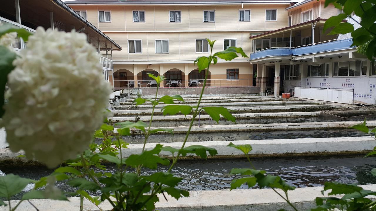 Alanlar Alabalik Ve Otel Ağlasun Exteriér fotografie